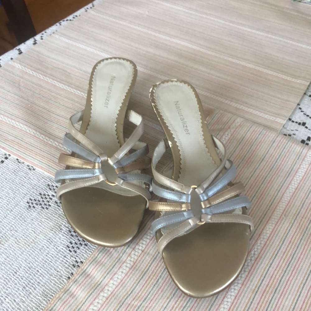 Shoes size 6 1/2